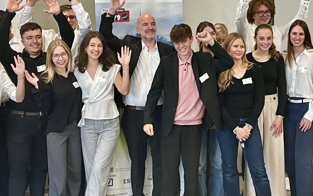 Jüngste Köpfe ganz vorn: 3. Platz bei *Play the Market*