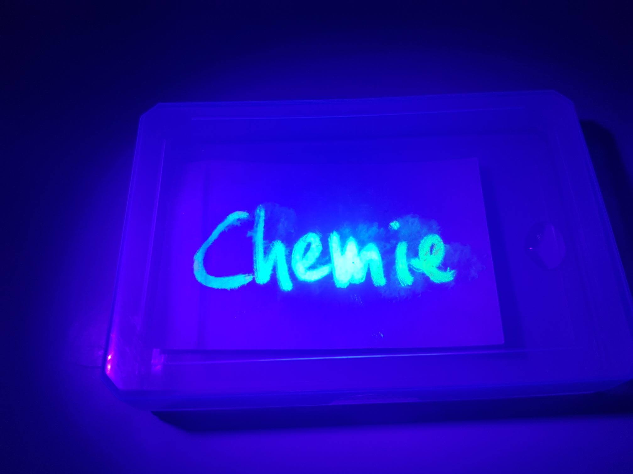 Fluoreszierende Schrift